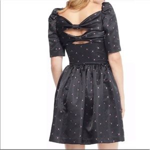 New Gal Meets Glam Satin Jacquard Bow Back Dress size 4 pink floral